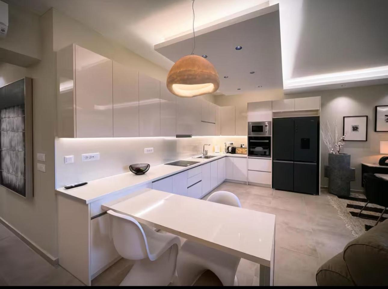Elegant Vip - Town Atenas
