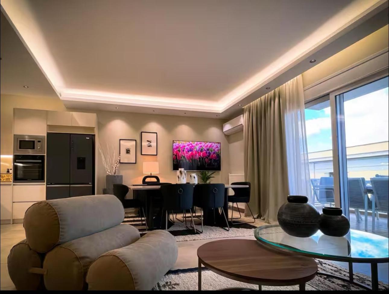 Elegant Vip - Town